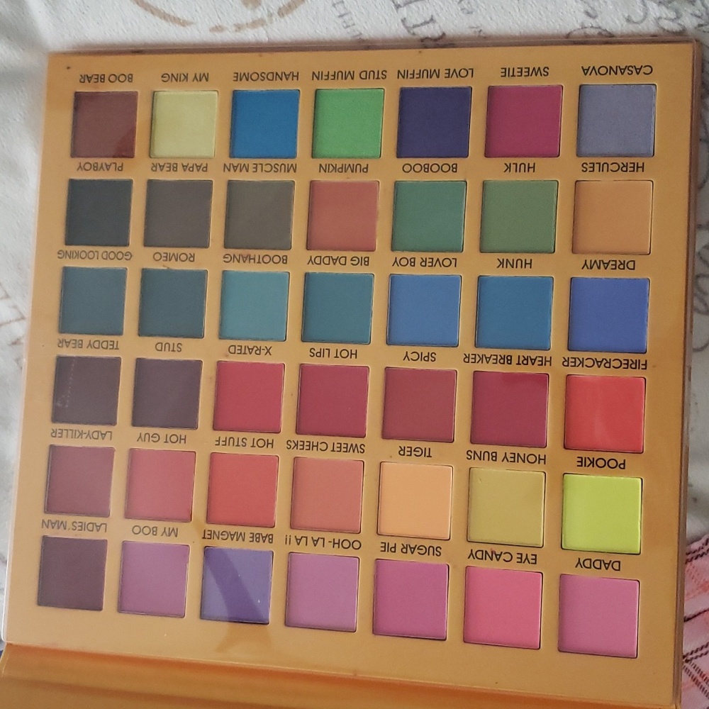 Prolux Wow Eyeshadow - Picture 2 of 4